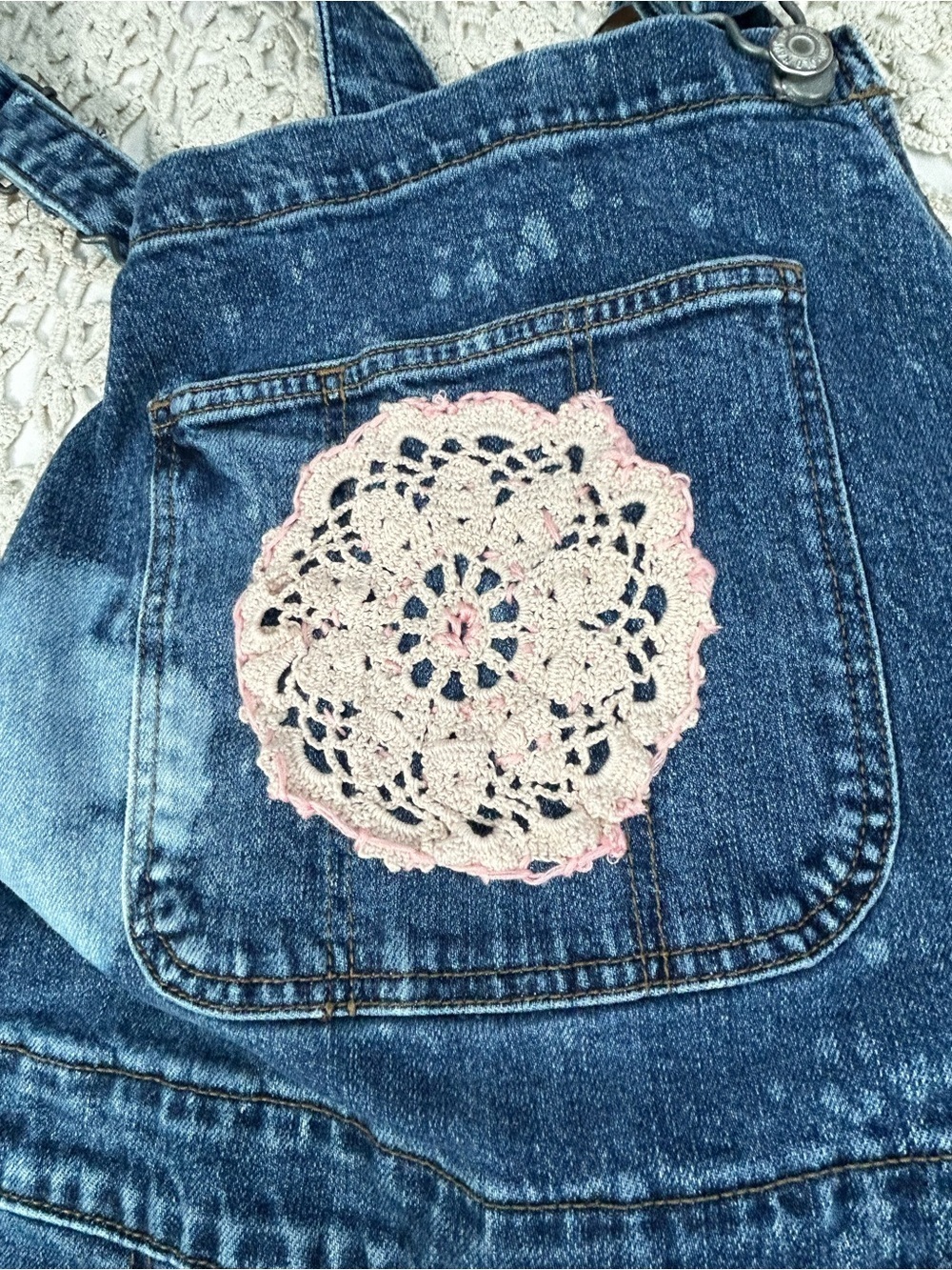 Overall Floral Boho Denim Old Navy Size 18 (Fits size L/ XL women’s) Upcycle - Picture 6 of 15